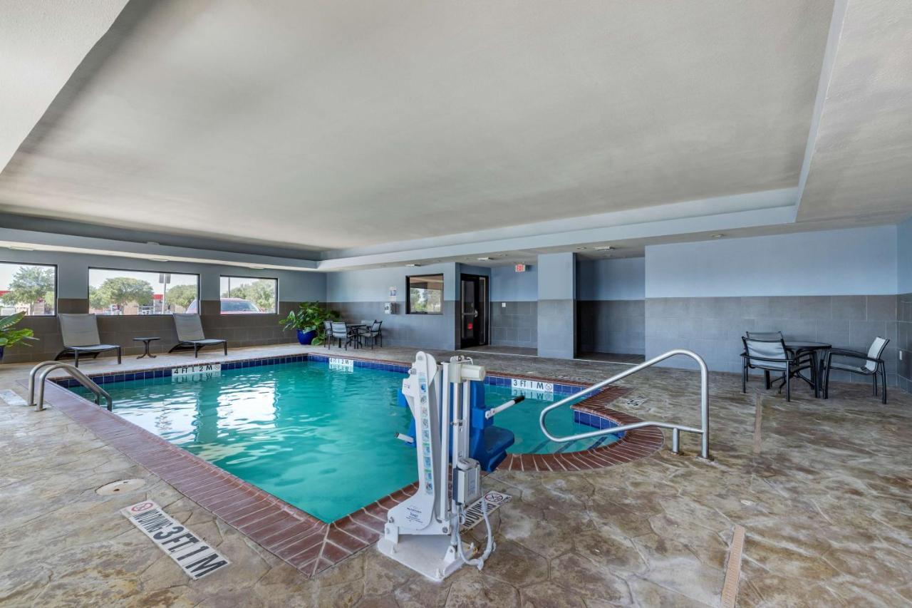 Best Western Plus Big Lake Inn Екстериор снимка