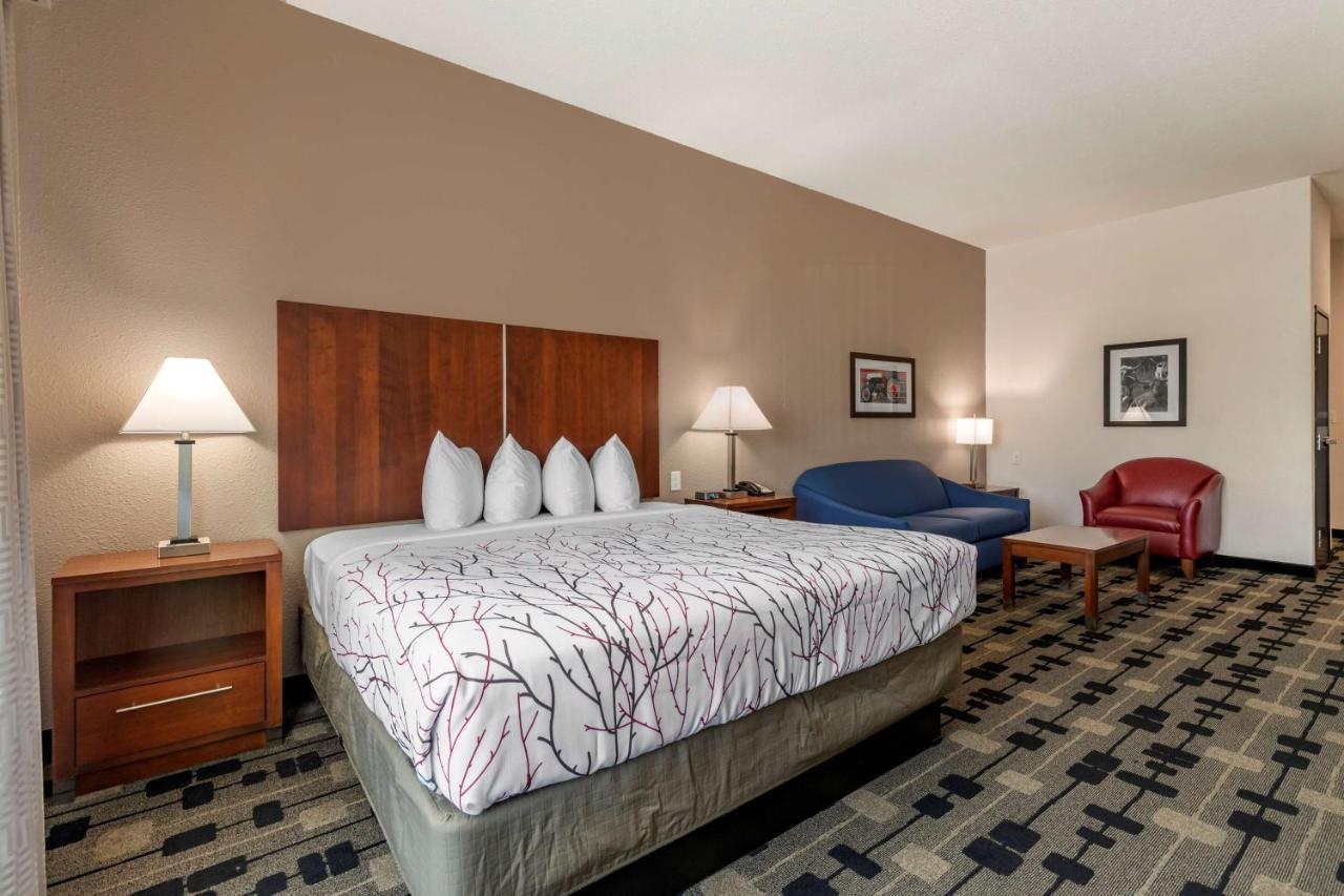 Best Western Plus Big Lake Inn Екстериор снимка