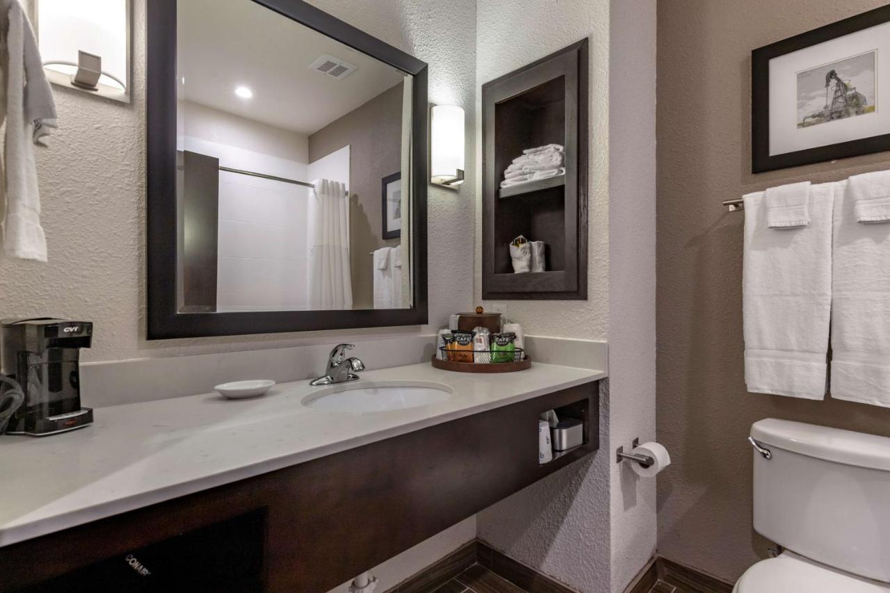 Best Western Plus Big Lake Inn Екстериор снимка
