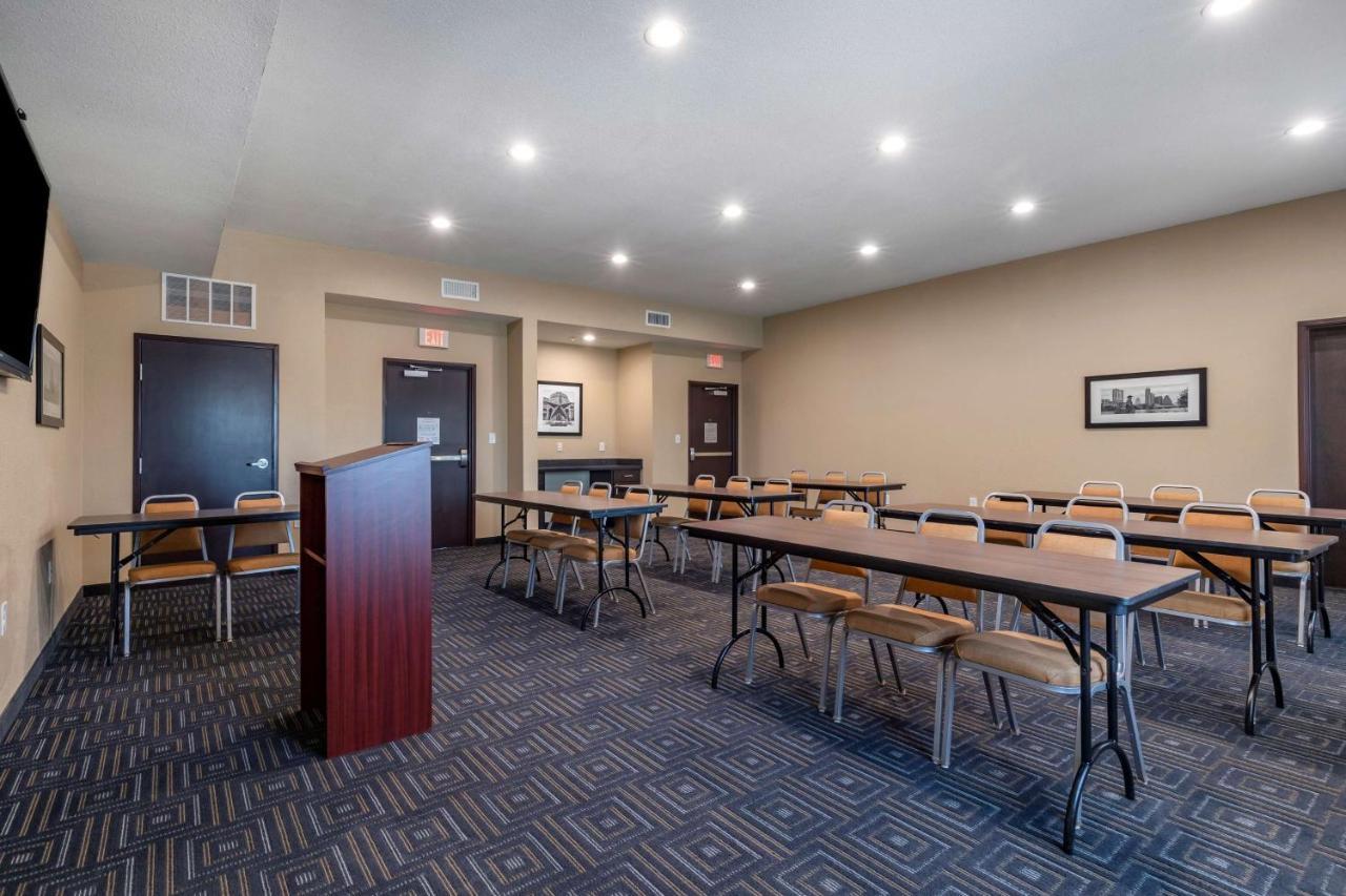 Best Western Plus Big Lake Inn Екстериор снимка