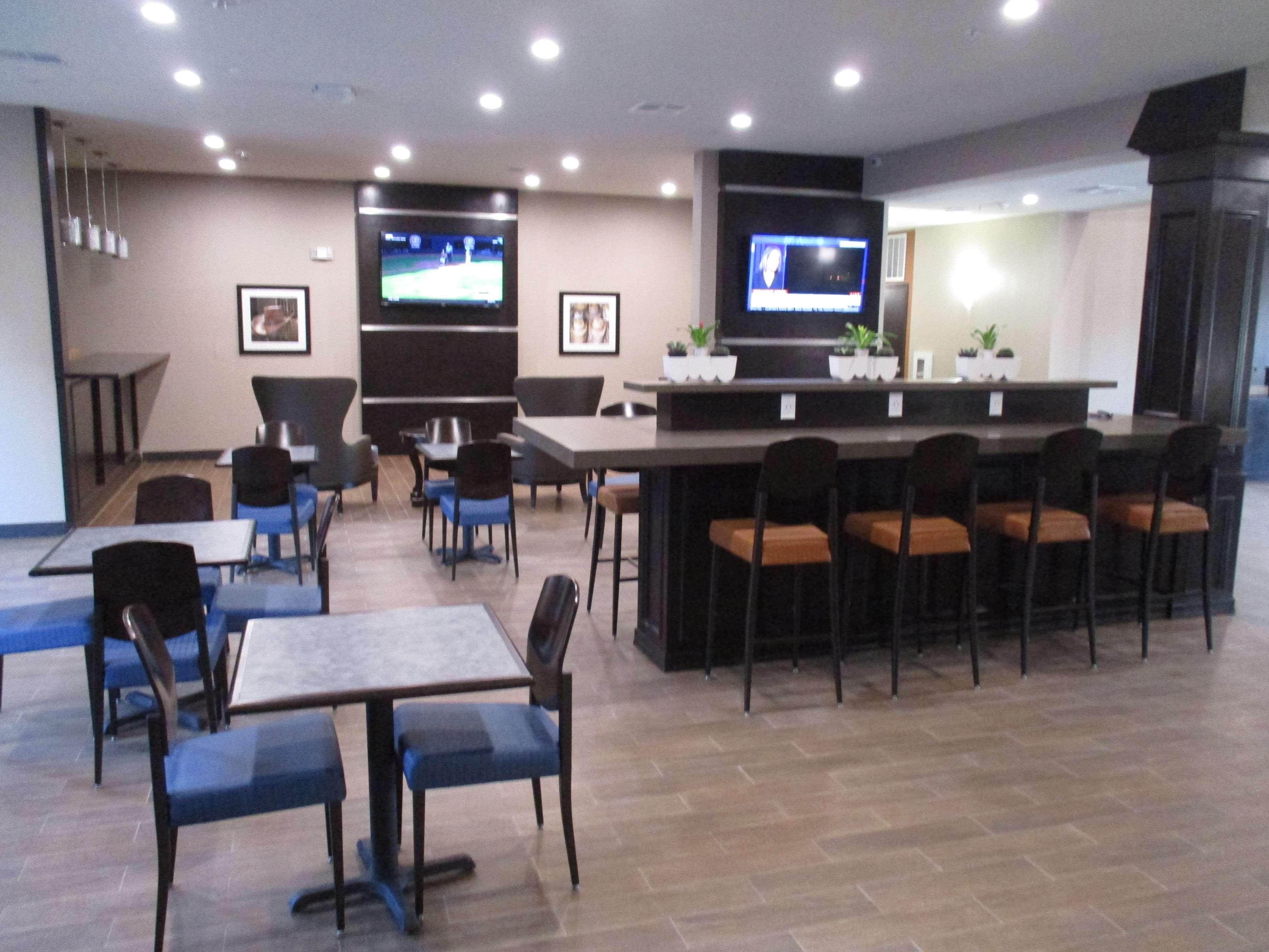 Best Western Plus Big Lake Inn Екстериор снимка